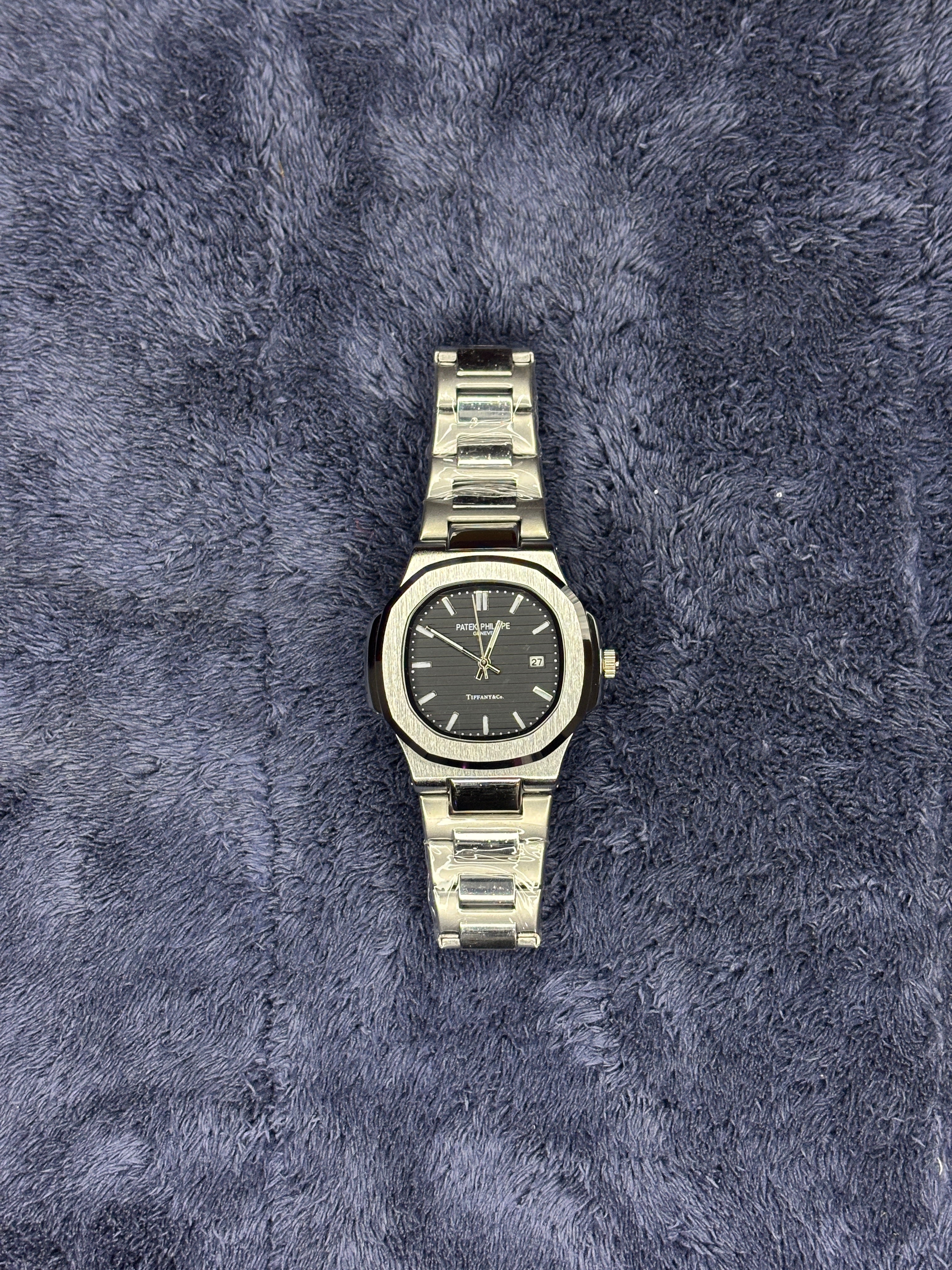 Patek Philippe-Inspired Silver Chain Watch – Black Dial & Date Edition