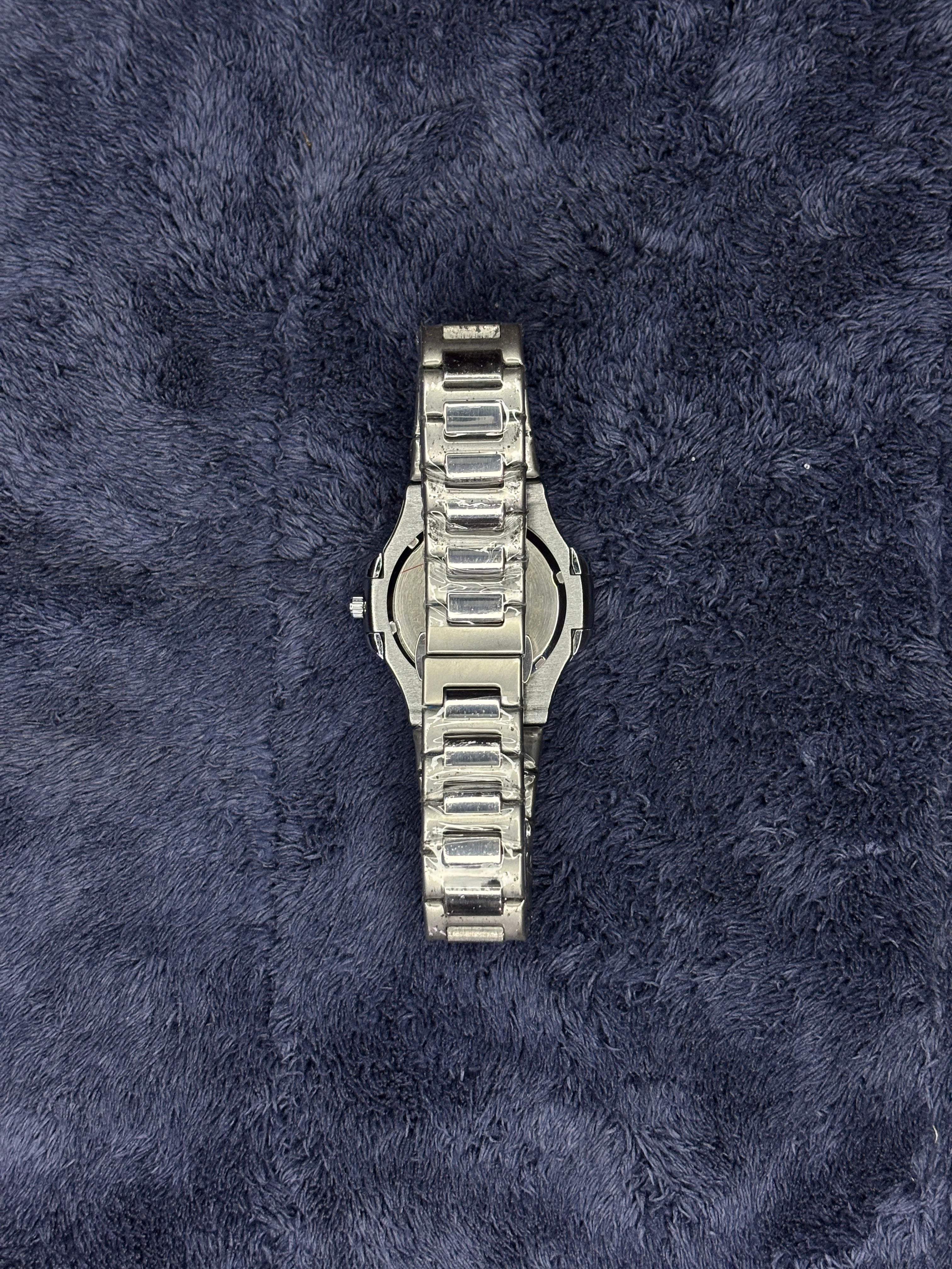 Patek Philippe-Inspired Silver Chain Watch – Green Dial & Date Edition